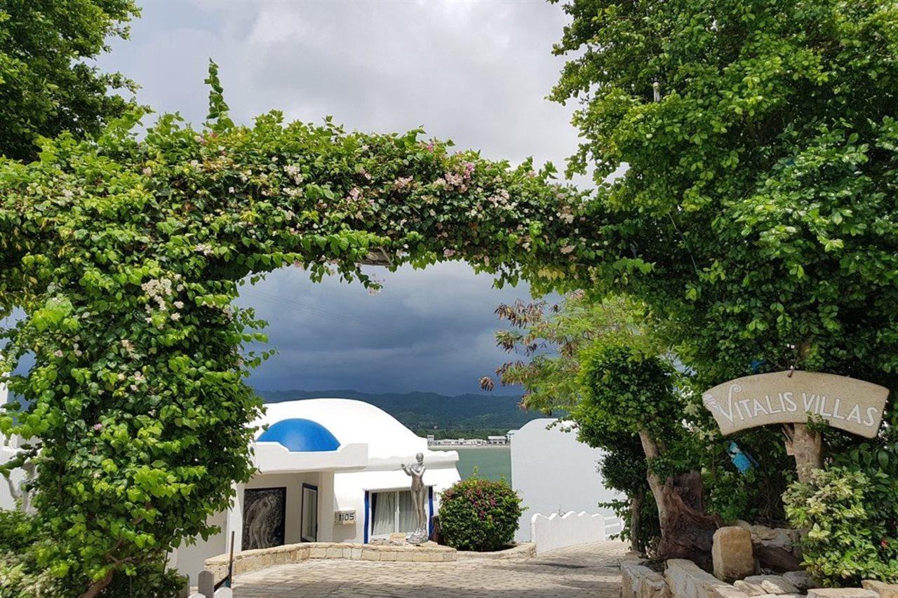 วิตาลิส วิลลา Villa Ilocos ภายนอก รูปภาพ